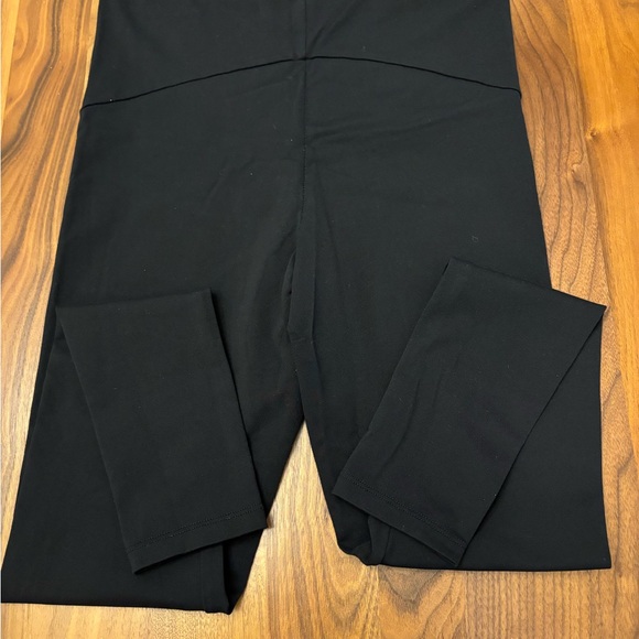 “Ruhe NYC” Maternity Leggings, Size Small, Black, Stretchy, Soft, EUC - Picture 3 of 7